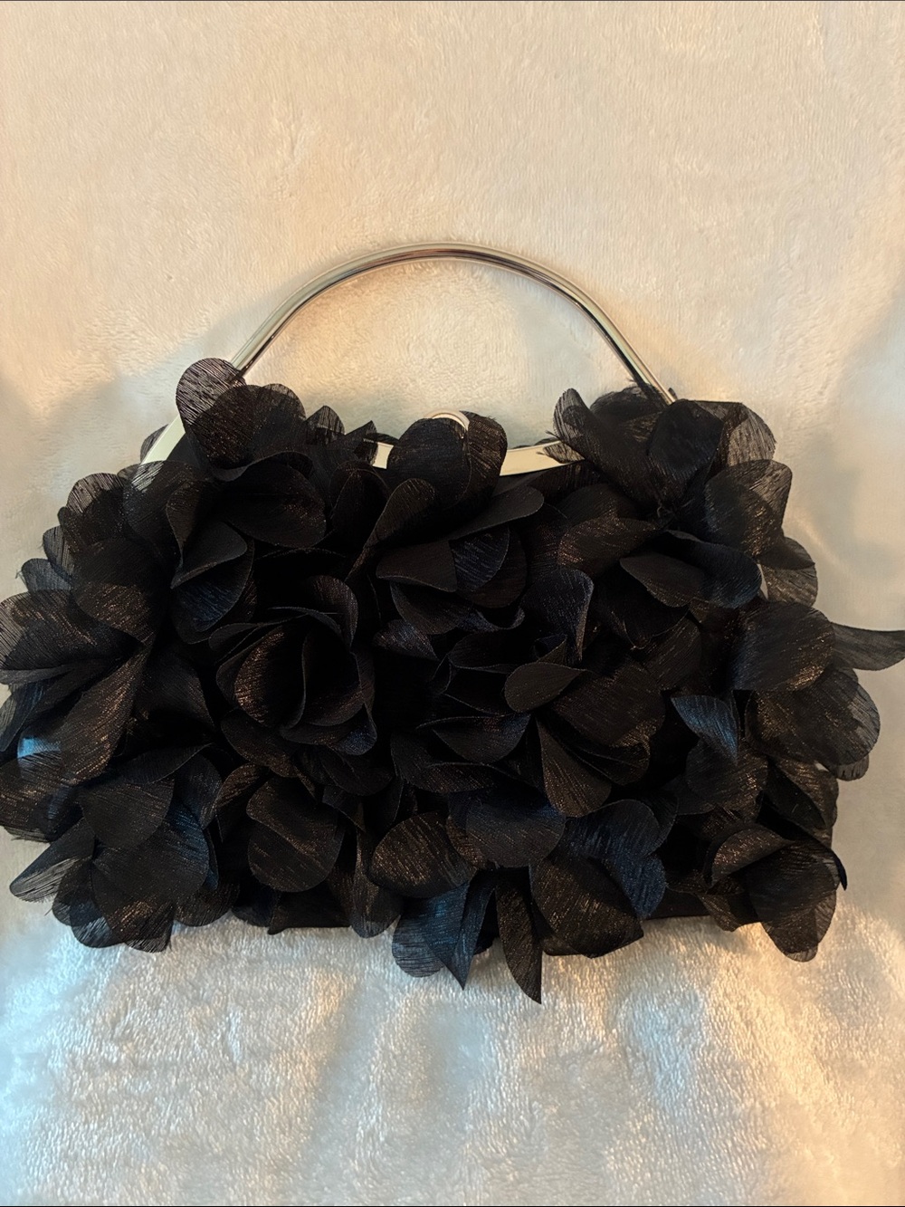 Elegant Black Floral Evening Handbag w/chain. NWOT